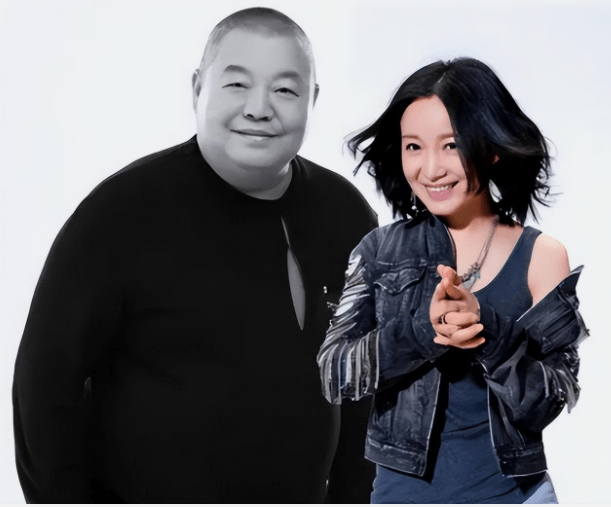 登台5次,55岁仍单身_斯琴格日乐_张天硕_音乐