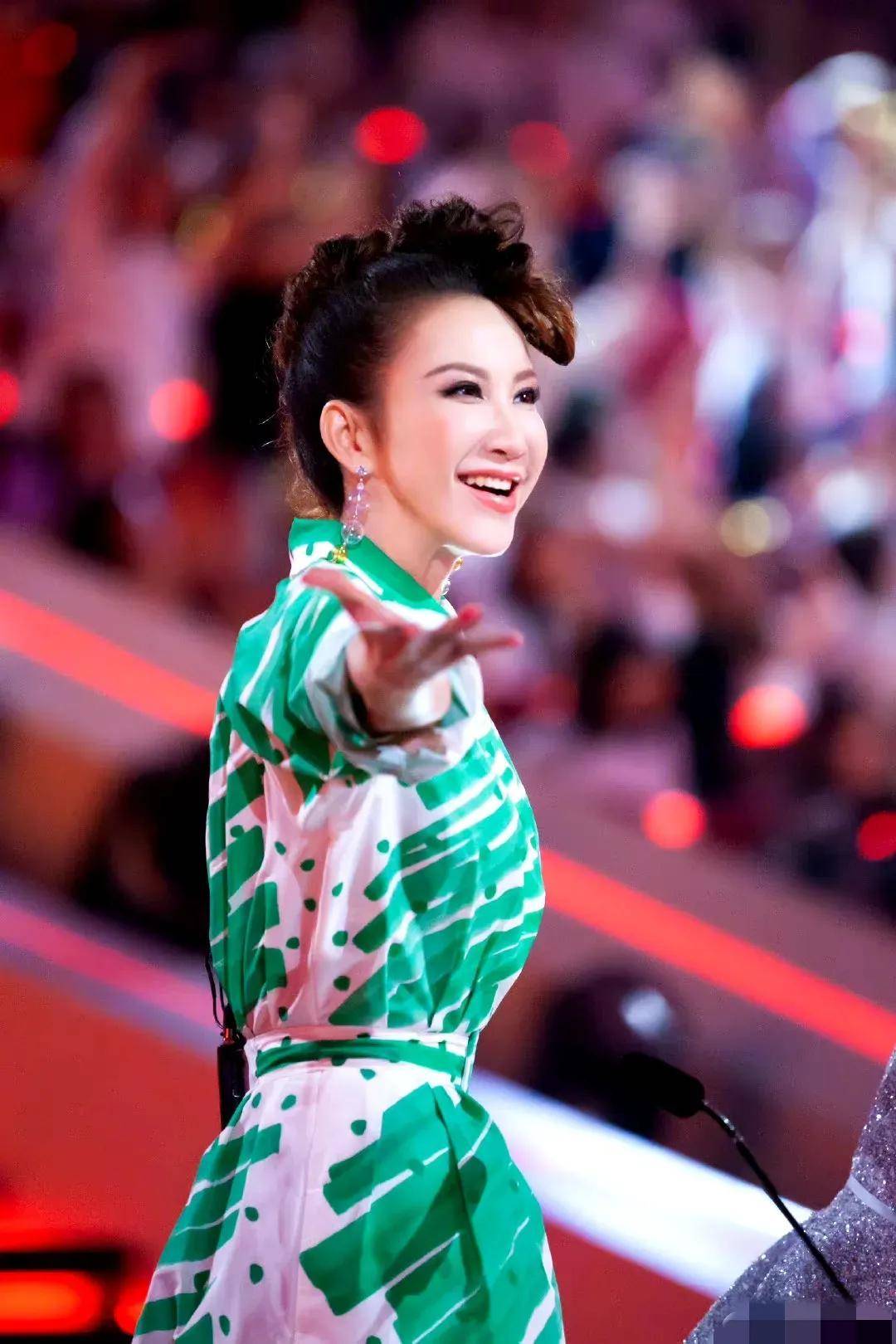 天后李玟不管音乐还是时尚都是时代潮流的标志