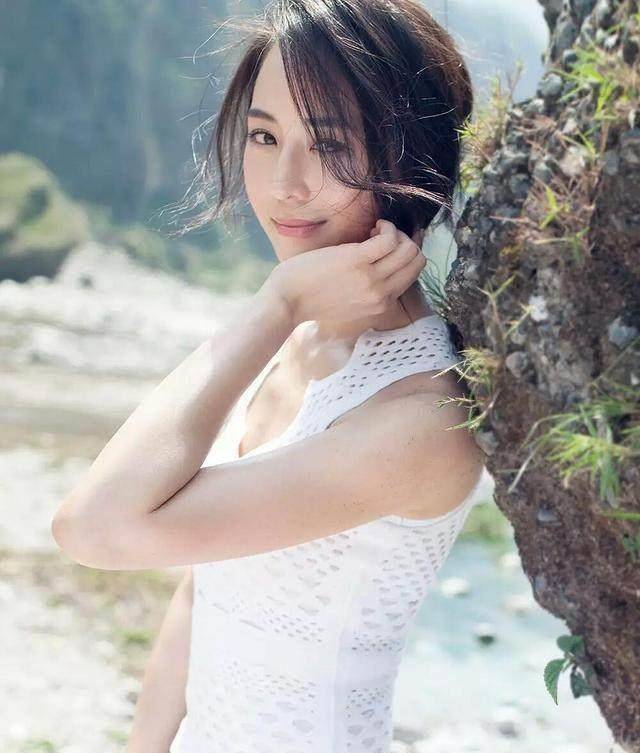 《闺蜜2》张钧甯她放飞自我的样子俏皮到惊艳_军师_时光_世界