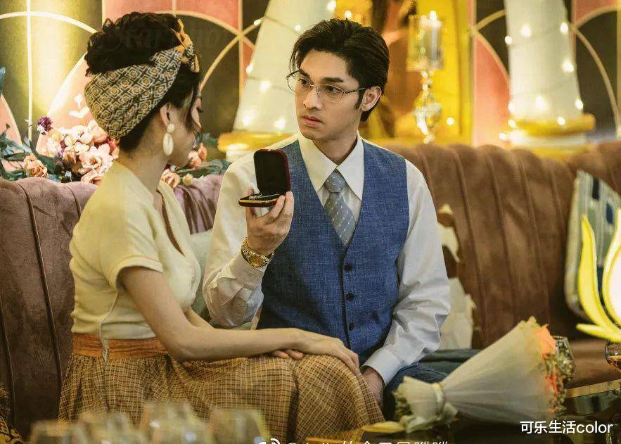 从"瞓低赚钱"到"瞓身演技",关楚耀《一舞倾城》一鸣惊人,戏里戏外都得