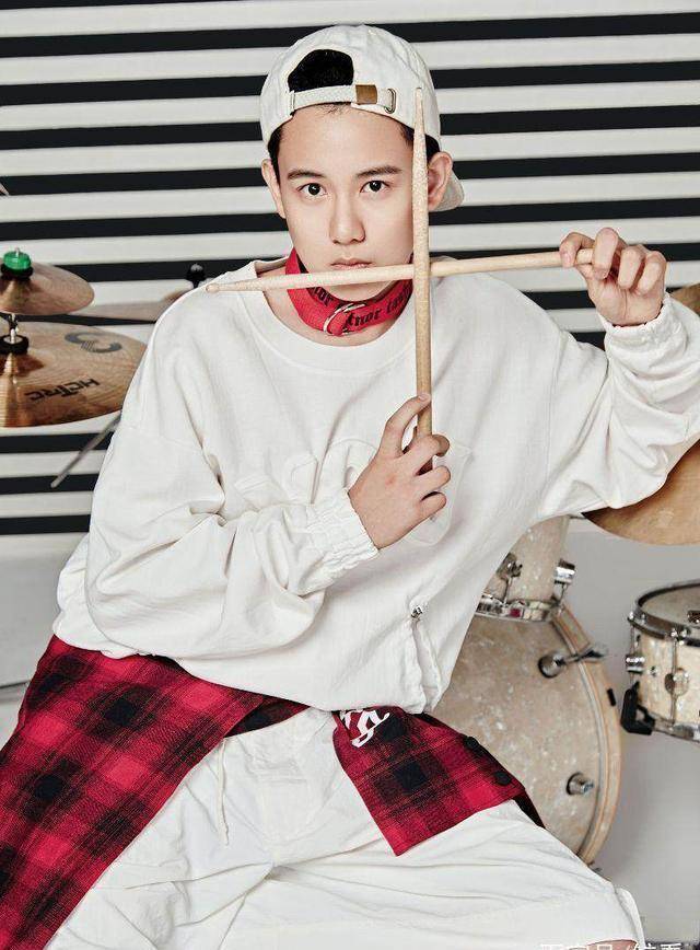 这个刚满18岁的少年不简单_胡先煦_人物_观众