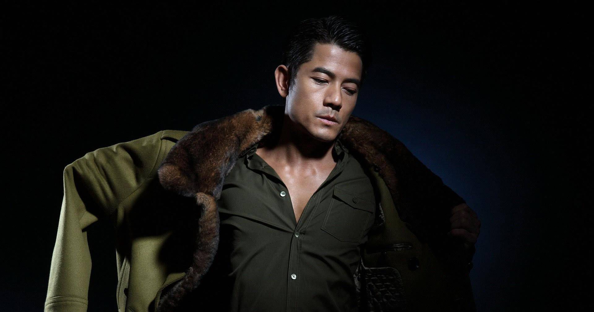 3大影帝自降片酬共渡难关,刘德华打2份工,收1份钱!