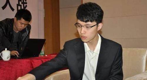 2:1,柯洁赢了天王山之争_连笑_双方_九段