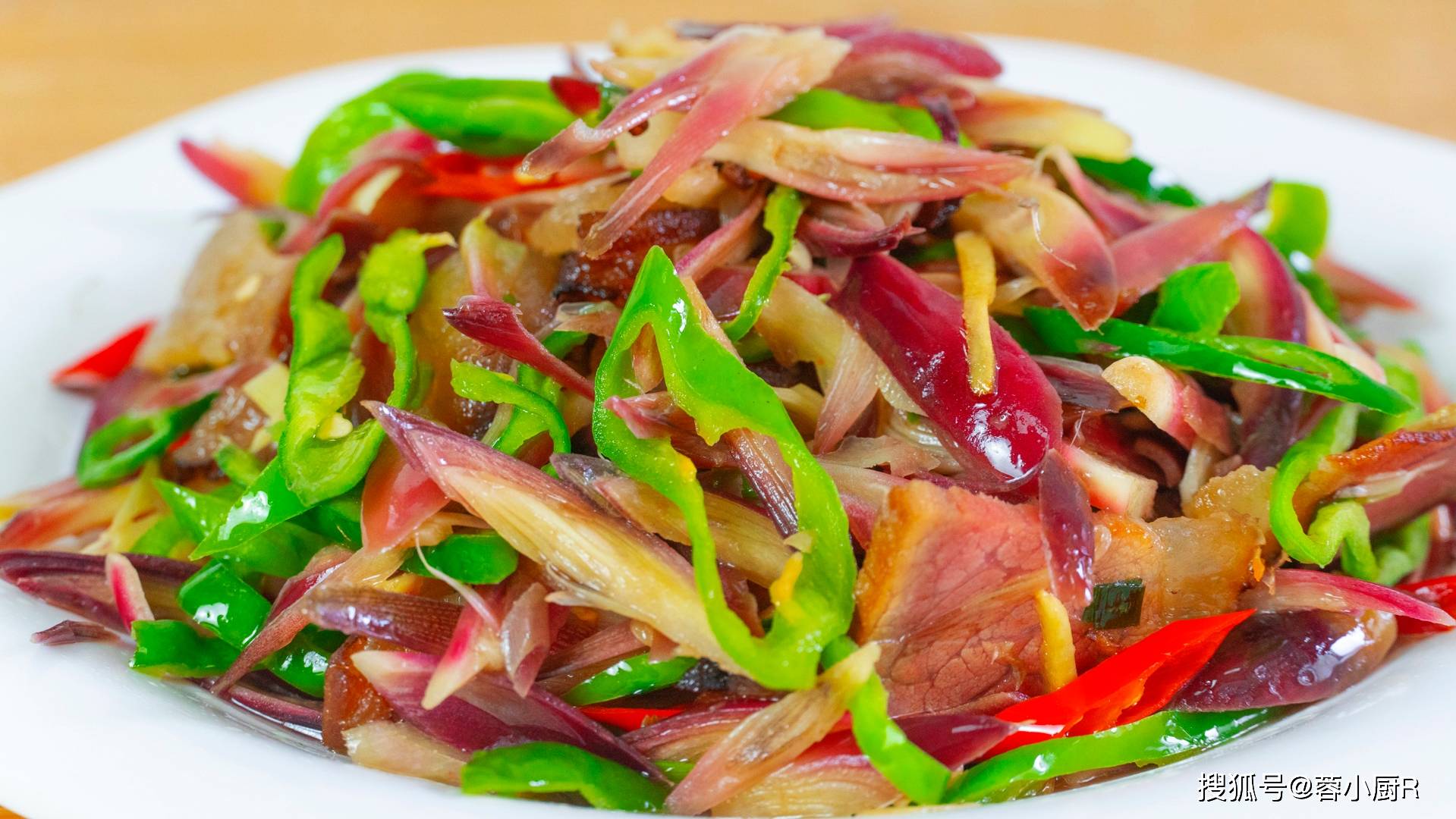 入伏后多吃这菜,健胃益阳,强免疫_阳荷_腊肉_生姜