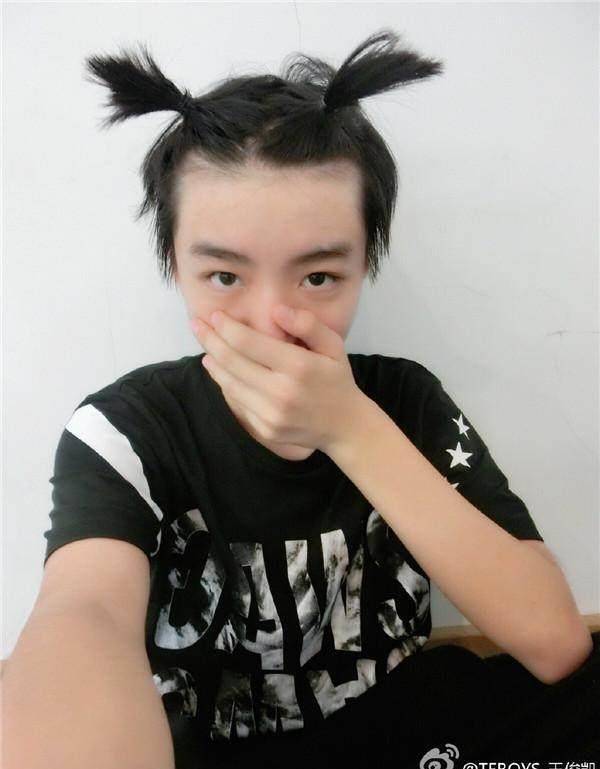 tfboys王俊凯的半张脸,哪一半撩到了你?_自拍_半边_双美