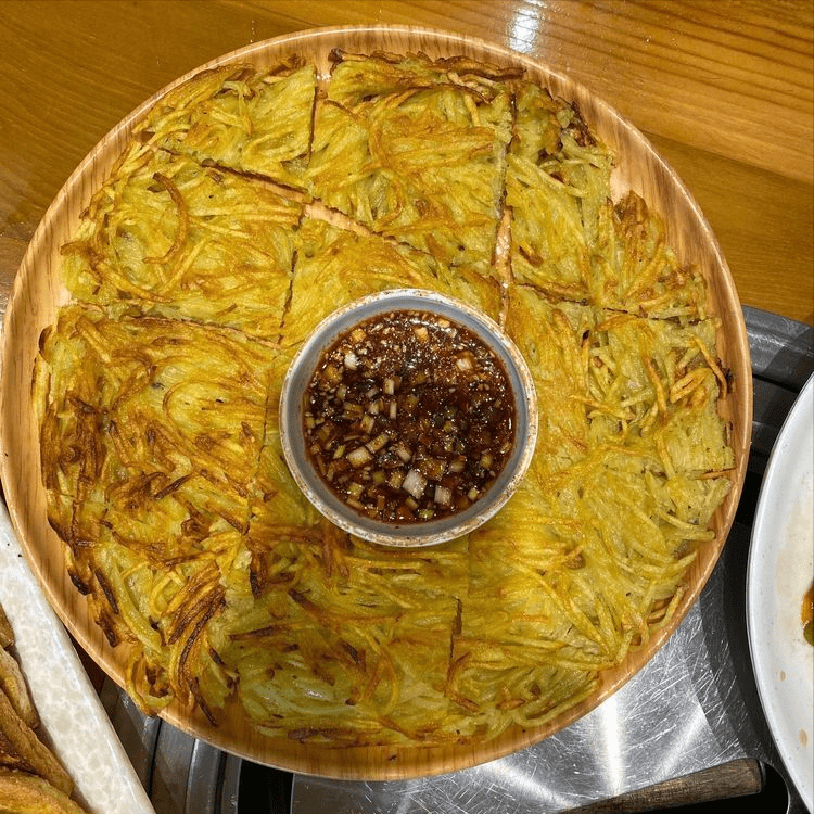 原创            民俗风情街的朝鲜族美食