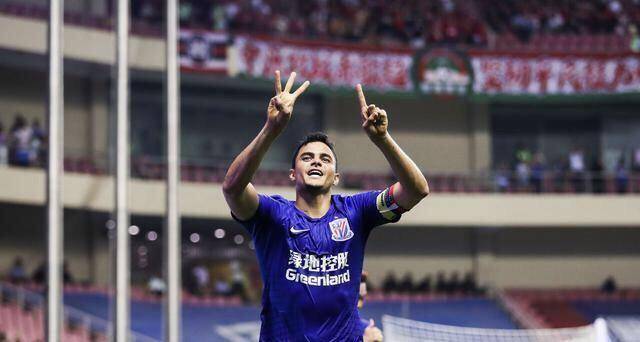 莫雷诺不满主动要求下场,刺头还在后面_比赛_关系_卡拉斯科