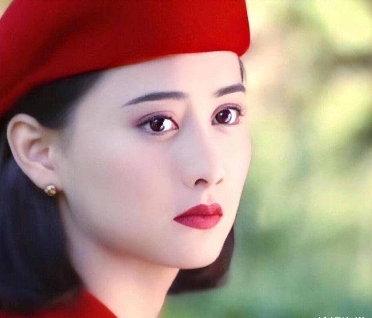 48岁陈德容当网红,为了捞金自降身段,曾坦言"演妈是奇耻大辱"_明星