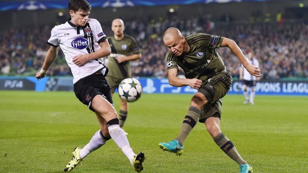 弗罗拉vs琴斯托霍_比赛_友哥_欧冠