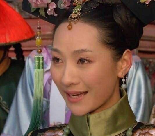 应采儿还在综艺节目中透露,最懂投资的人是甘薇,羡慕之情溢于言表.