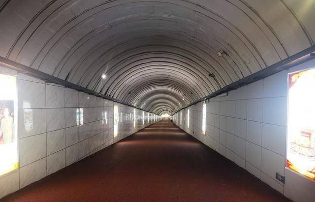 防空洞华丽转身炎炎夏日唤醒城市记忆_金霞宫_地下_人防