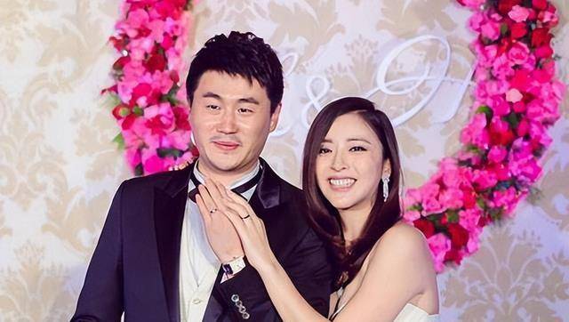 黄小蕾:拒绝杜淳,倒追大张伟被拒,闪婚嫁富豪,被迪士尼拉黑_刘磊_生活