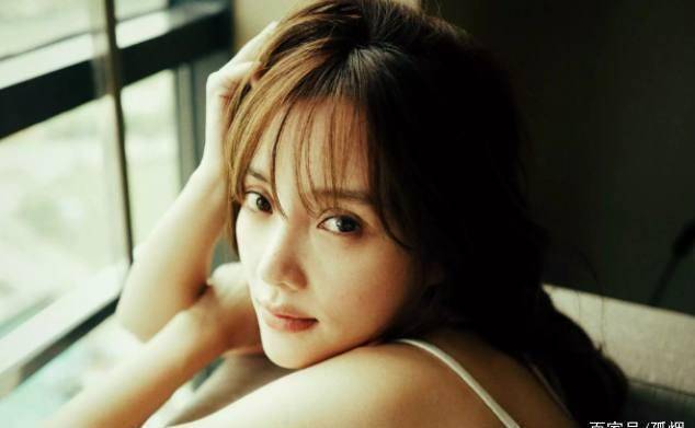 但女星则恰恰相反,马蓉,李小璐,白百何在负面新闻曝光后,几乎在娱乐圈