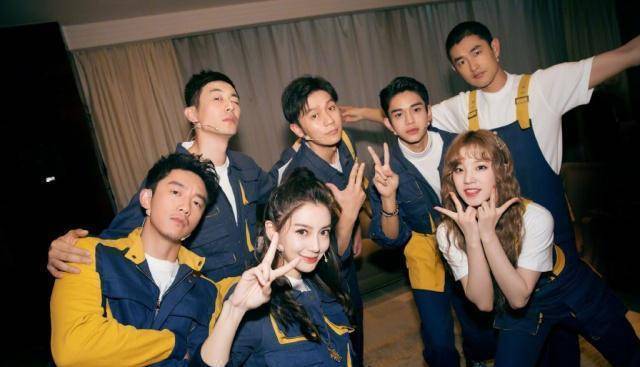 目前,嘉宾阵容正式曝光,分别是:傅园慧,许凯,官鸿,王嘉尔