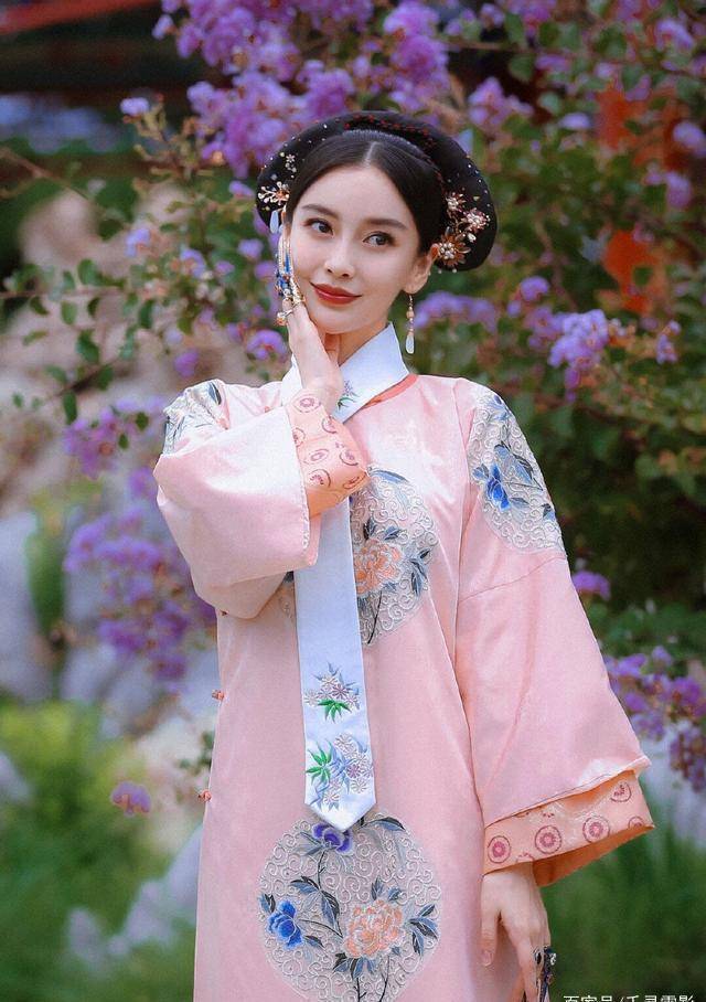 angelababy的古装扮相一直都是美若天仙,罕见的清宫照更是惊艳!