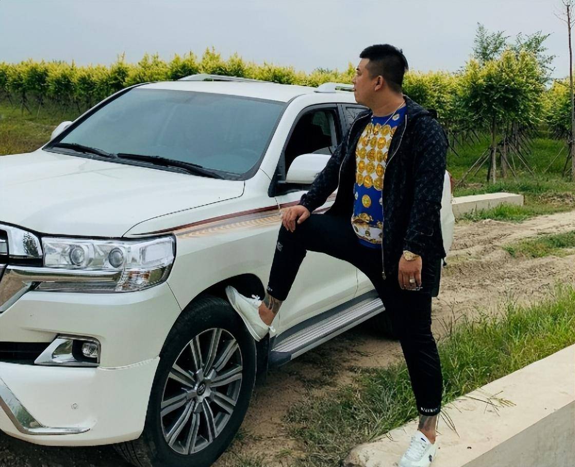 天津李四输掉8000万?二驴买车另有目的?_税款_风波_事件