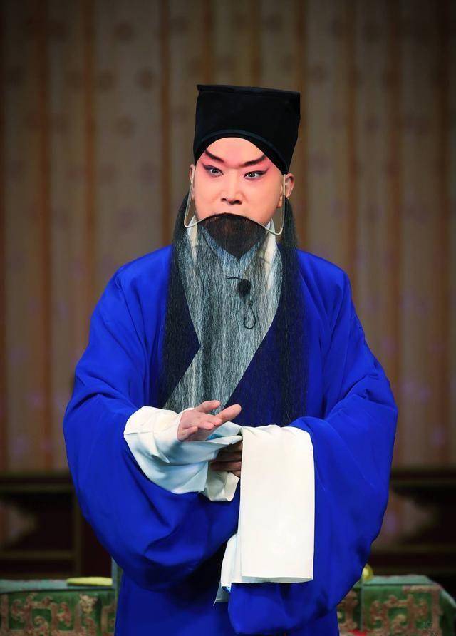 京剧名家于魁智能一直延迟退休吗?
