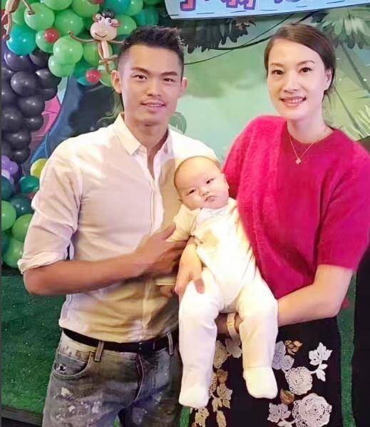 林丹:"出轨门"后我与妻子在泪水中和解_谢杏芳_奥运会_羽毛球