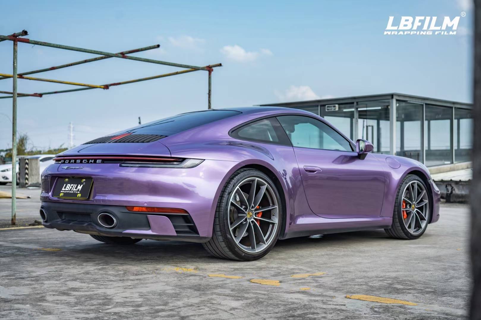 保时捷911-lb改色膜液态金属罗甘莓,液态金属流动的质感_搜狐汽车