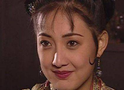 《水浒传》二十年出演潘巧玉的她,如今四十多岁是举世瞩目的明星_潘巧