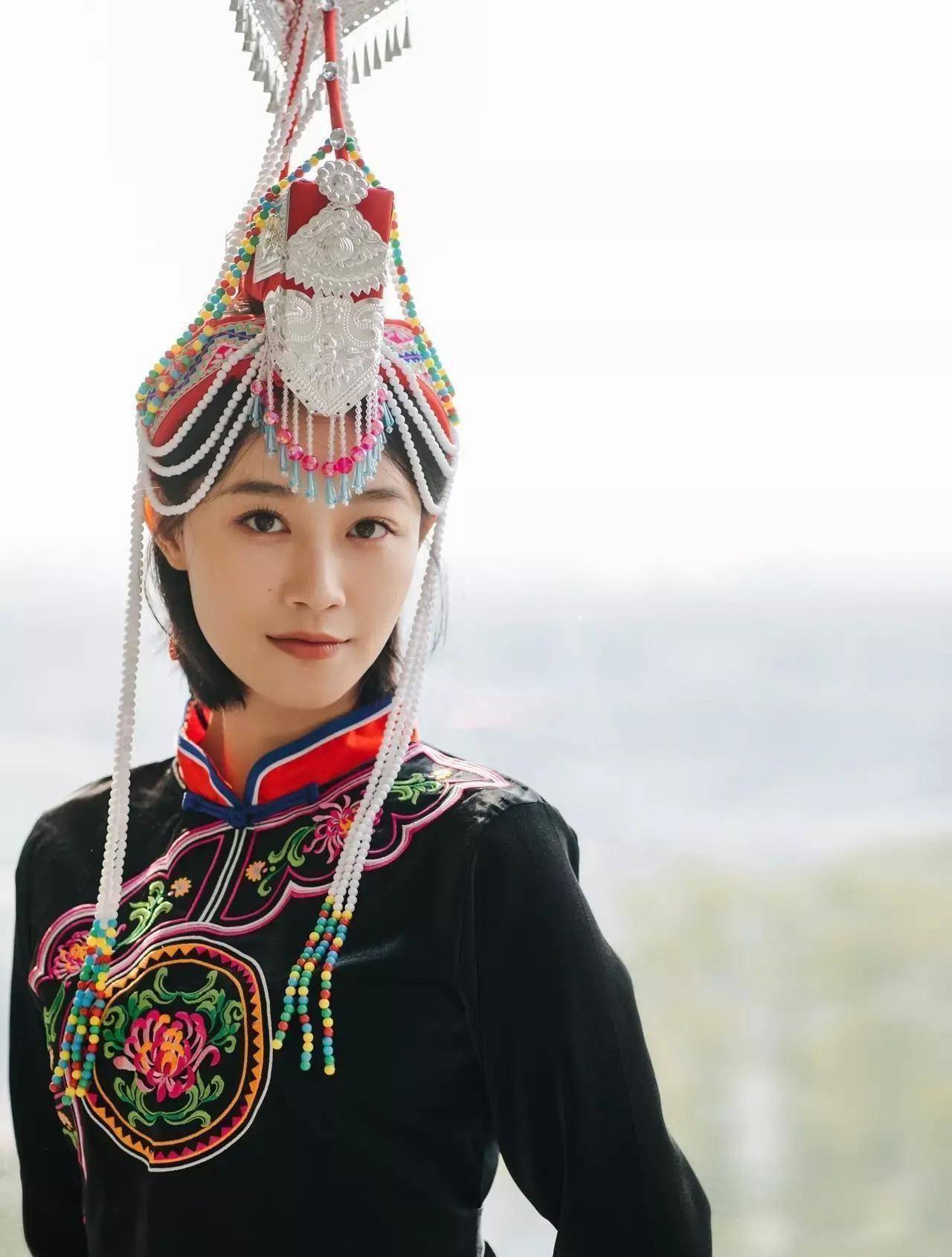 蓝盈莹,原凤凰传人,畲族少女_漂亮_少数民族_孙俪