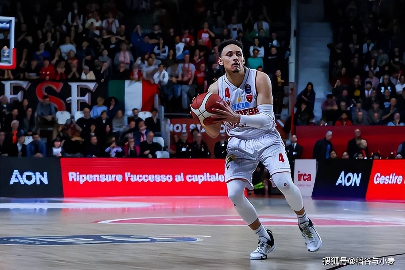 罗斯出生于1998年10月,现年24岁,他身高185cm,体重82kg,是一名有不俗