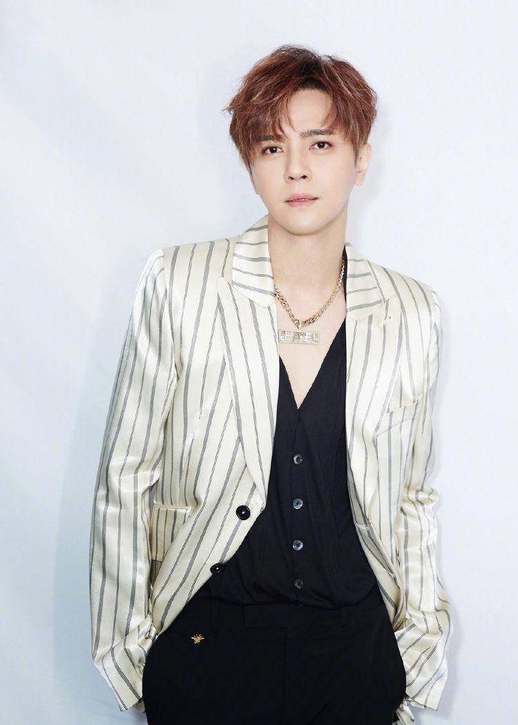 罗志祥雷佳音互相喊大哥,两人一对年龄,罗志祥比雷佳音大4岁_节目