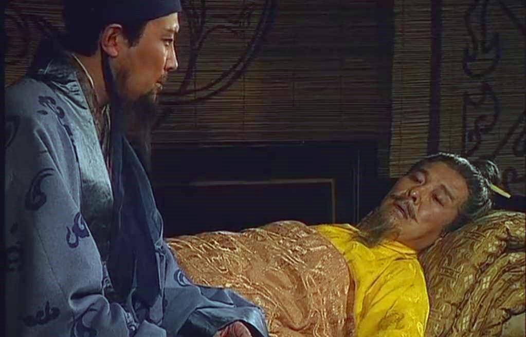 当时,除了太子刘禅留守成都,包括刘备另外两个儿子刘永,刘理等重要王