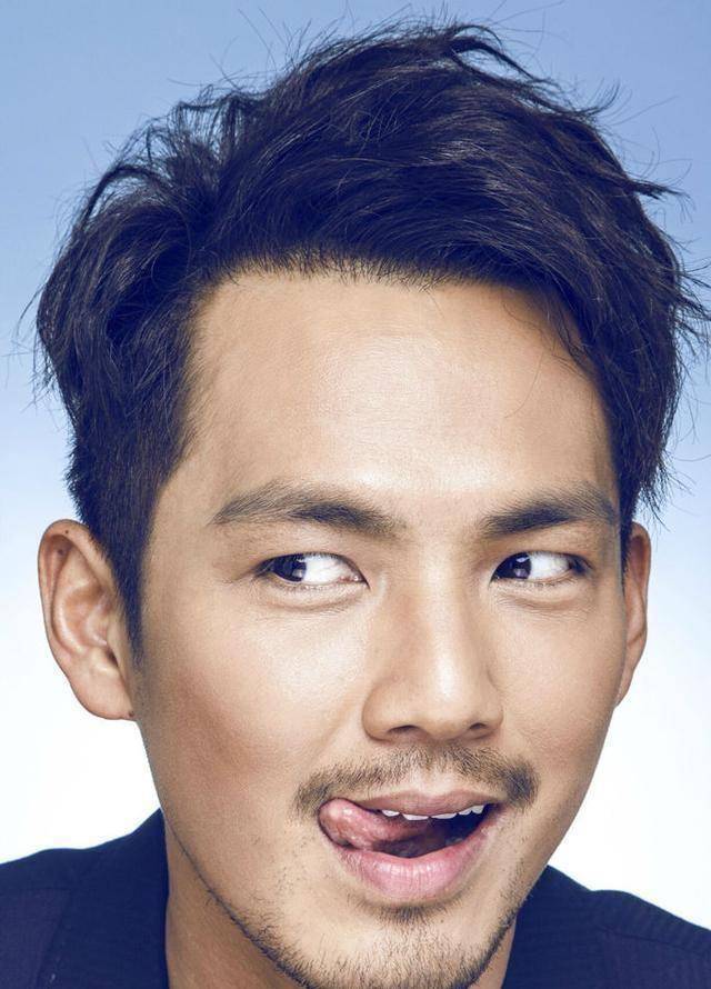 哪个男明星留胡子最帅?周杰伦?钟汉良?还是黄晓明呢?