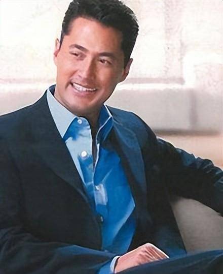 王敏德谈成龙,我虽然颜值第一,在成龙的电影里只演了2分钟_功夫_动作