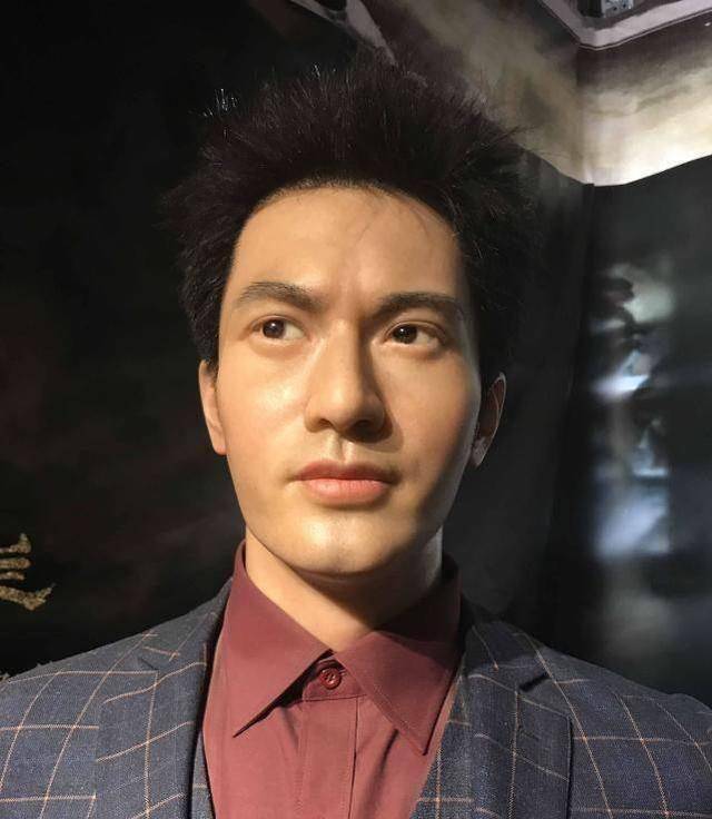 11.林志玲.12.张柏芝.这个蜡像是黑粉给她做的吧.13.李准基.