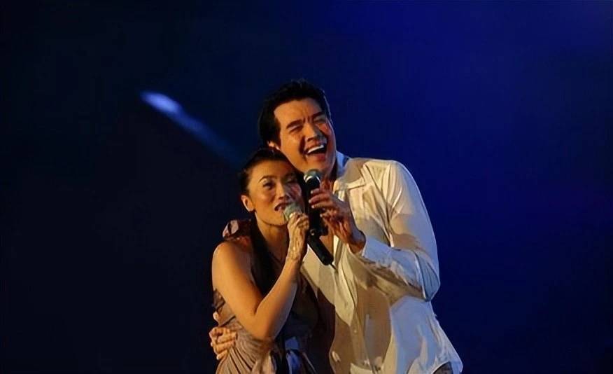 著名歌手朱桦:曾婉拒费翔求爱,陪妈妈抗击"阿尔茨海默病"_音乐_艺术