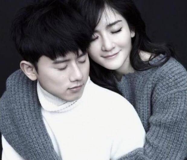 结婚七年,谢娜与张杰从夫妻二人到一家四口,18字总结却让人感动_婚姻