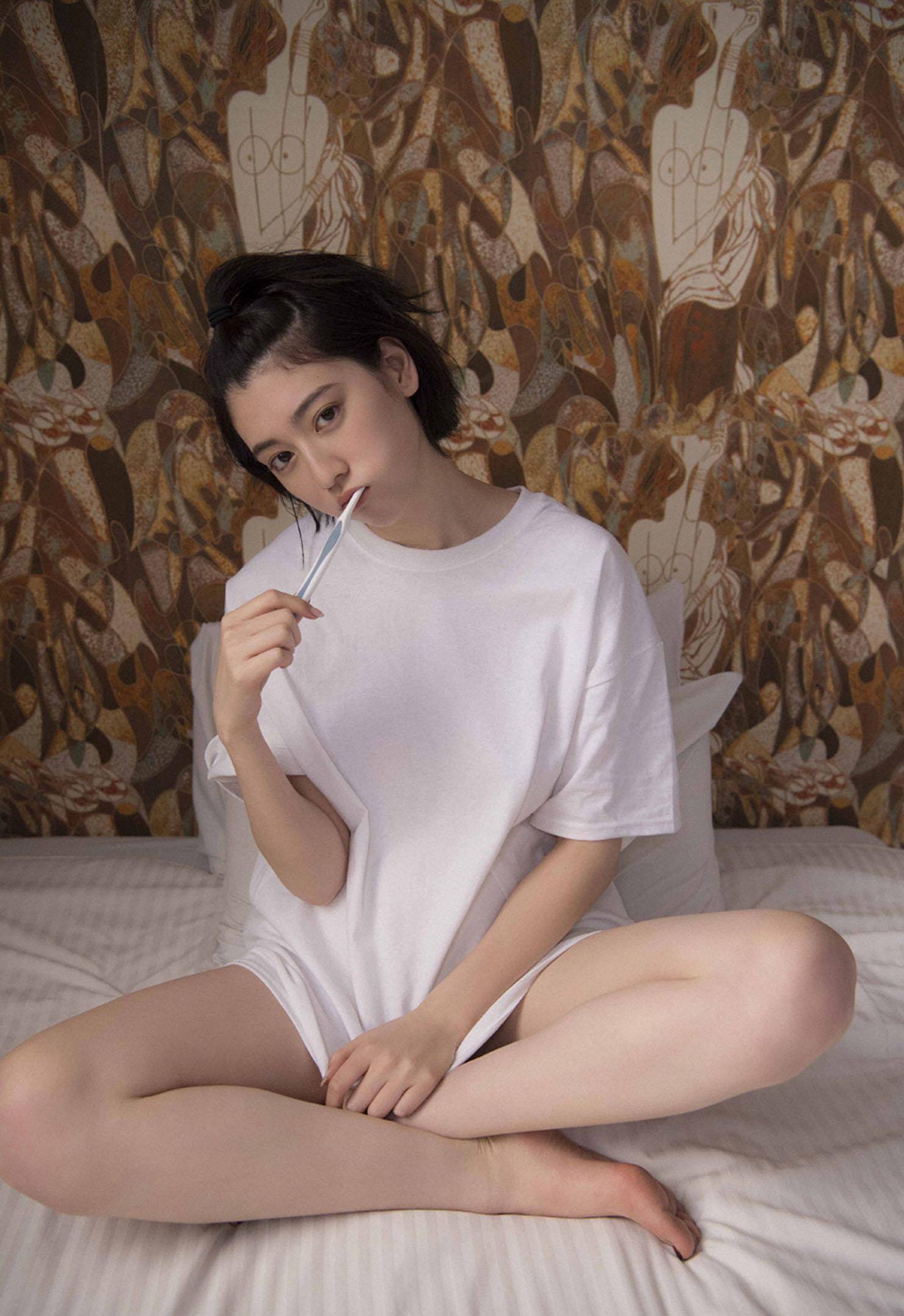 日本女神三吉彩花美照_魅力_因为_成为了