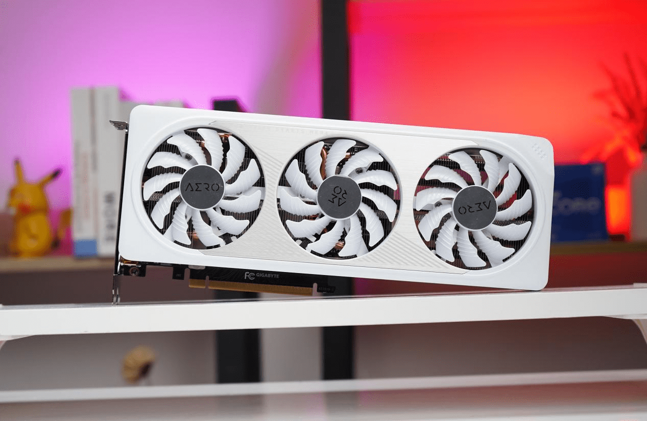 技嘉rtx 4060 ti aero雪鹰显卡评测:颜值高,创作 游戏双兼顾_白色_而