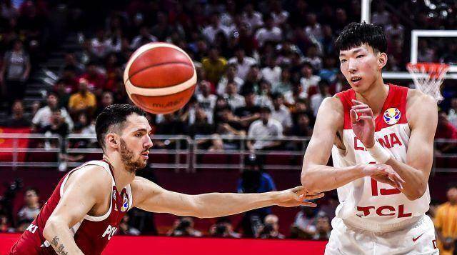 西热力江:周琦边线球失误,赵睿应该承担一半的责任!_李楠_队友_球迷