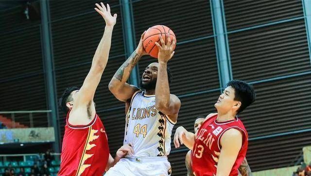 率广厦逆转吉林,但1纪录让李春江很无语_威尔斯_比赛_cba