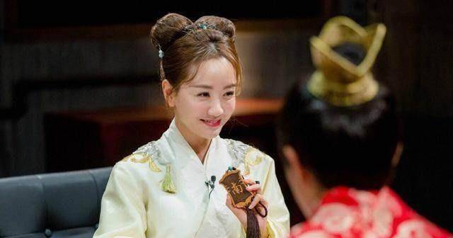 杨蓉新剧《公主嫁到》中古装扮相,灵气十足,充满少女气息_作品_桥段