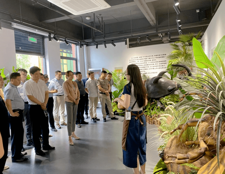 淳安县县委常委鲁连美及各乡镇商会负责人调研千岛湖虫趣科普馆_病媒