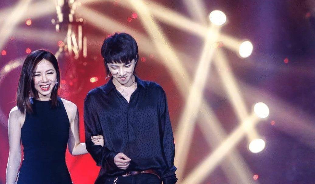 原来邓紫棋可以走红,通过暗语,可以让华晨宇不被误会_时候_内涵_事情