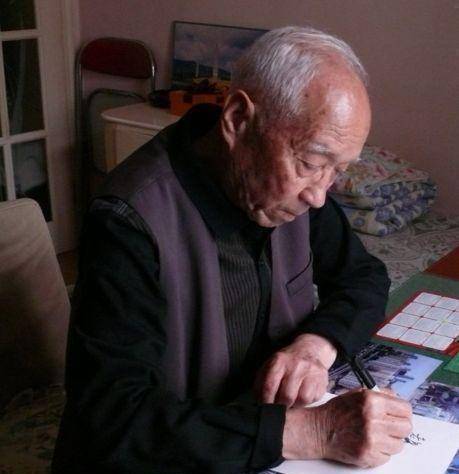 于谦父亲总被当相声梗调侃,对此于老爷子4字回应被赞度量大_行业_虚构