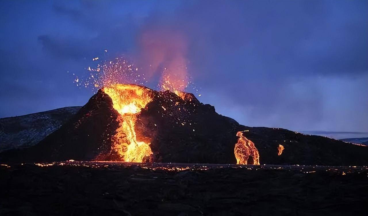 一夜消失的庞贝古城,2000年后给出了答案_人们_尸骸_贵族