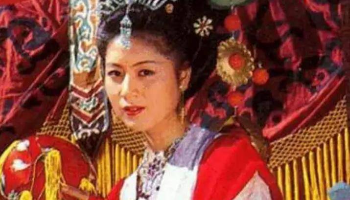 西游记扮演唐僧母亲的演员,高价租飞机请过来,只演3分钟成经典_马兰