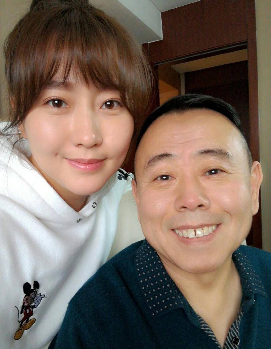 干儿子,老大已经过气,老二小有名气,老三是网红一哥_赵本山_辛巴_魏三