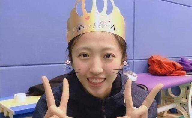 张常宁,丁霞,都是女排可爱的高颜值宝宝,你更喜欢谁呢?