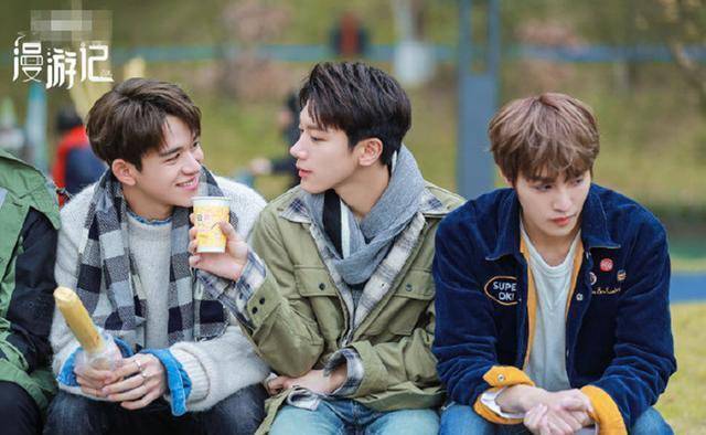 《漫游记》钟汉良郭麒麟成都之旅安静快乐,重庆之旅迎神秘女嘉宾_视频