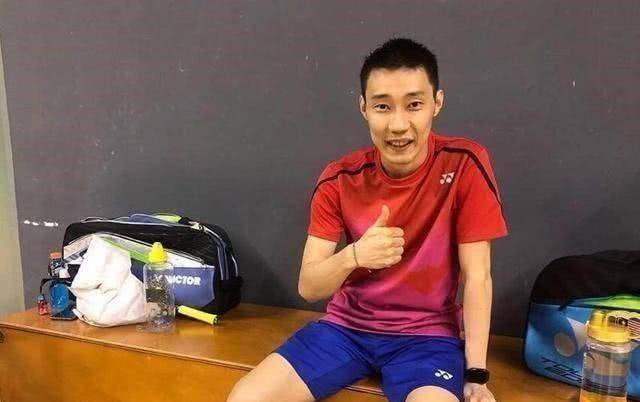 羽坛冠军李宗伟现状:因病身材变得消瘦,渴望继续征战奥运会_羽毛球