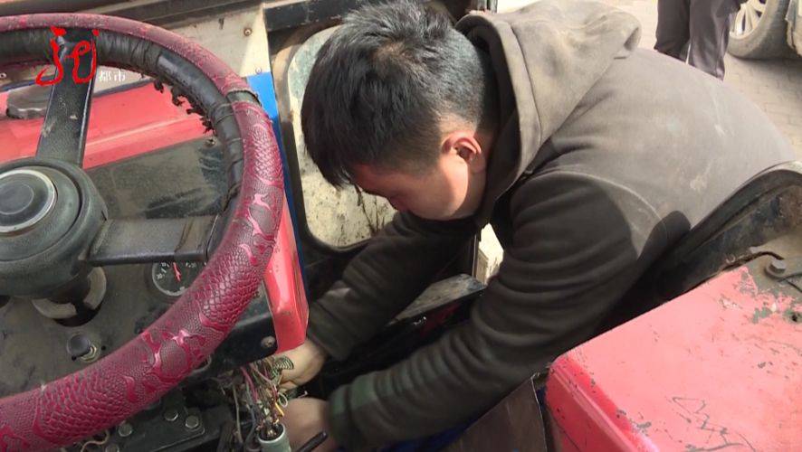 大货车修理工招聘一万以上 大货车招修理工 包吃住_工作_维修_进行