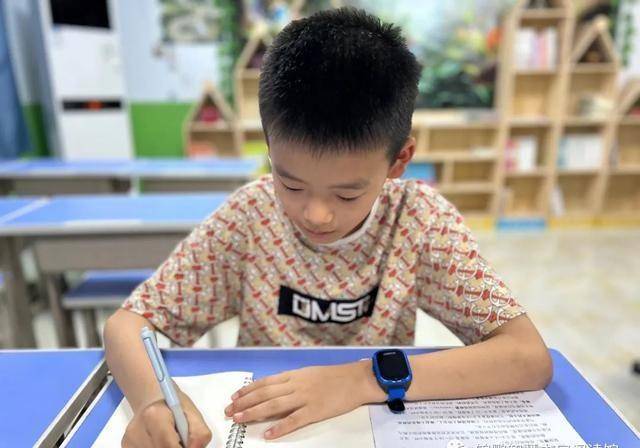 宁阳硕:《"购物狂"妈妈》《走进秋天》《我家的"三国"