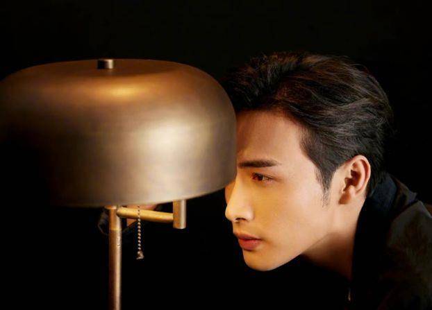 28岁张彬彬已和经纪人结婚?还有1岁的孩子?